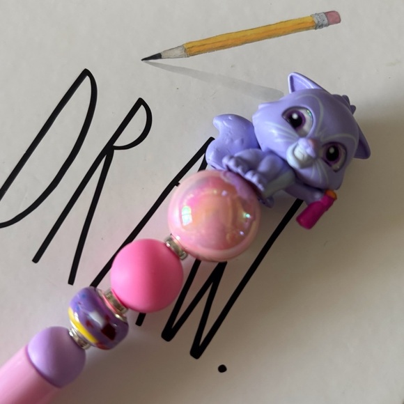 Disney Doorables: The Emperor’s New Groove: Yzma as cat handmade beaded pen - Picture 1 of 3